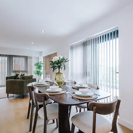 - Penthouse Vibes, Roof Terrace 3 Bed Sleeps 6 Lejlighed *