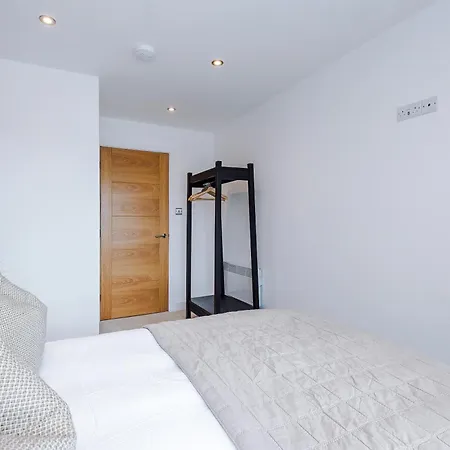 - Penthouse Vibes, Roof Terrace 3 Bed Sleeps 6 Lejlighed