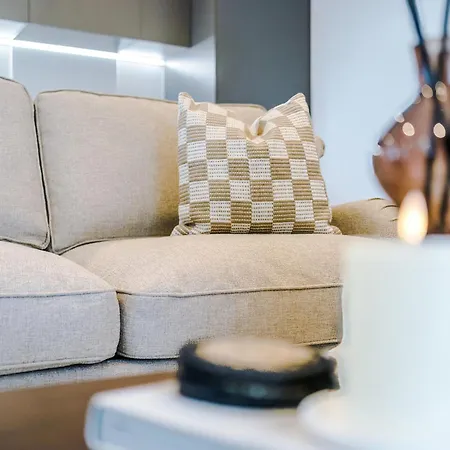 - Penthouse Vibes, Roof Terrace 3 Bed Sleeps 6 *