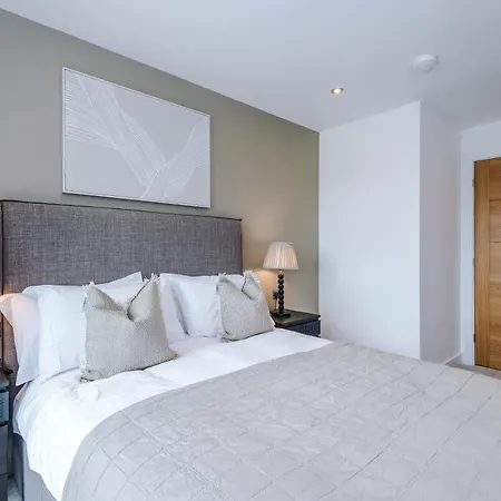 Appartement - Penthouse Vibes, Roof Terrace 3 Bed Sleeps 6 Leeds (West Yorkshire)