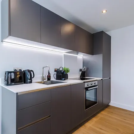 - Penthouse Vibes, Roof Terrace 3 Bed Sleeps 6