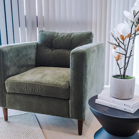 - Penthouse Vibes, Roof Terrace 3 Bed Sleeps 6 *