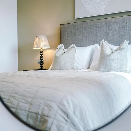 - Penthouse Vibes, Roof Terrace 3 Bed Sleeps 6 Appartement Leeds (West Yorkshire)