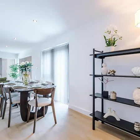 Appartement - Penthouse Vibes, Roof Terrace 3 Bed Sleeps 6 Leeds (West Yorkshire)