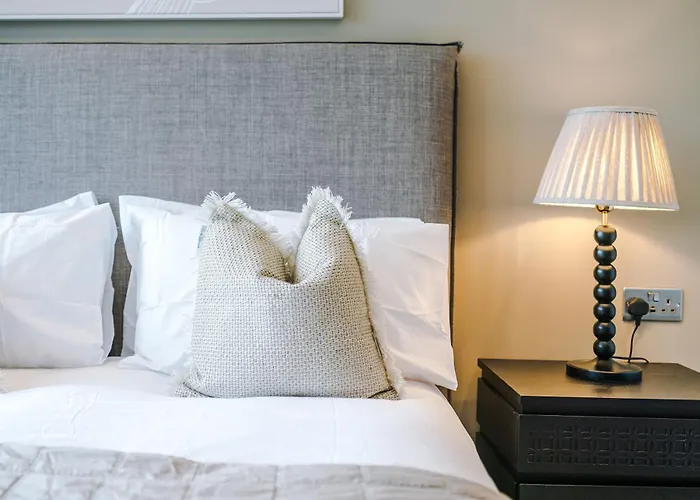 - Penthouse Vibes, Roof Terrace 3 Bed Sleeps 6