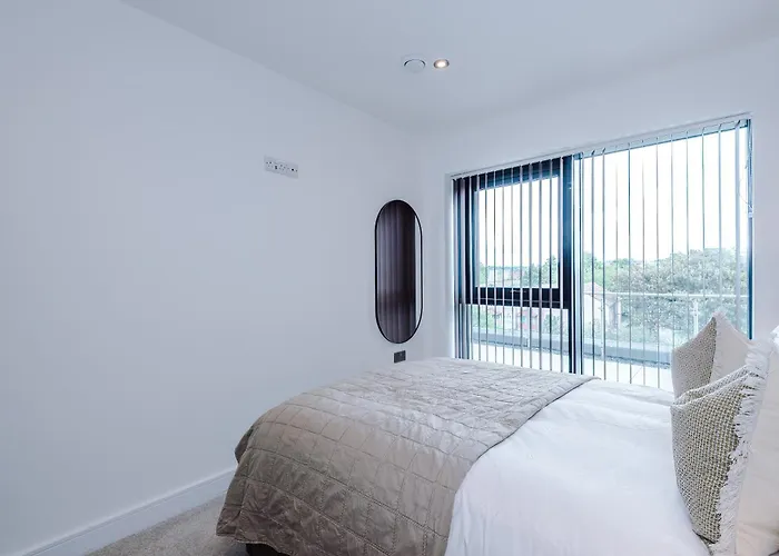 - Penthouse Vibes, Roof Terrace 3 Bed Sleeps 6
