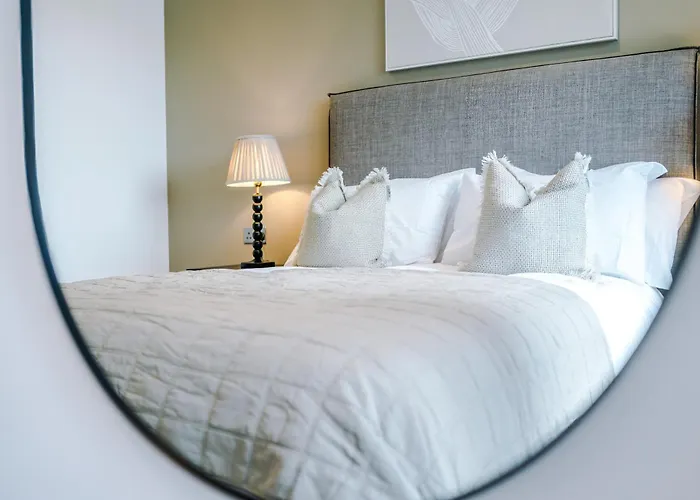 - Penthouse Vibes, Roof Terrace 3 Bed Sleeps 6 Appartement Leeds (West Yorkshire)