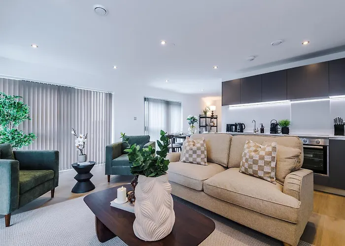 - Penthouse Vibes, Roof Terrace 3 Bed Sleeps 6